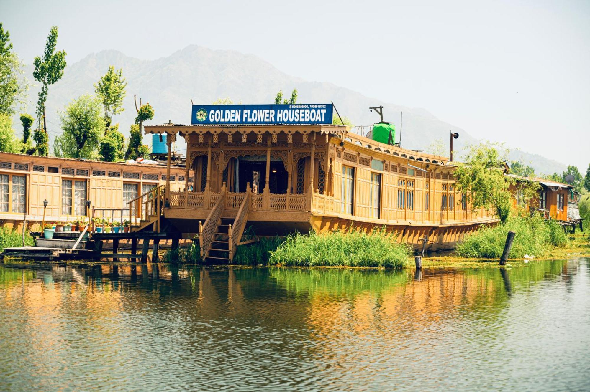 Golden Flower Heritage Houseboat Hotel Nagin Bagh Exterior photo