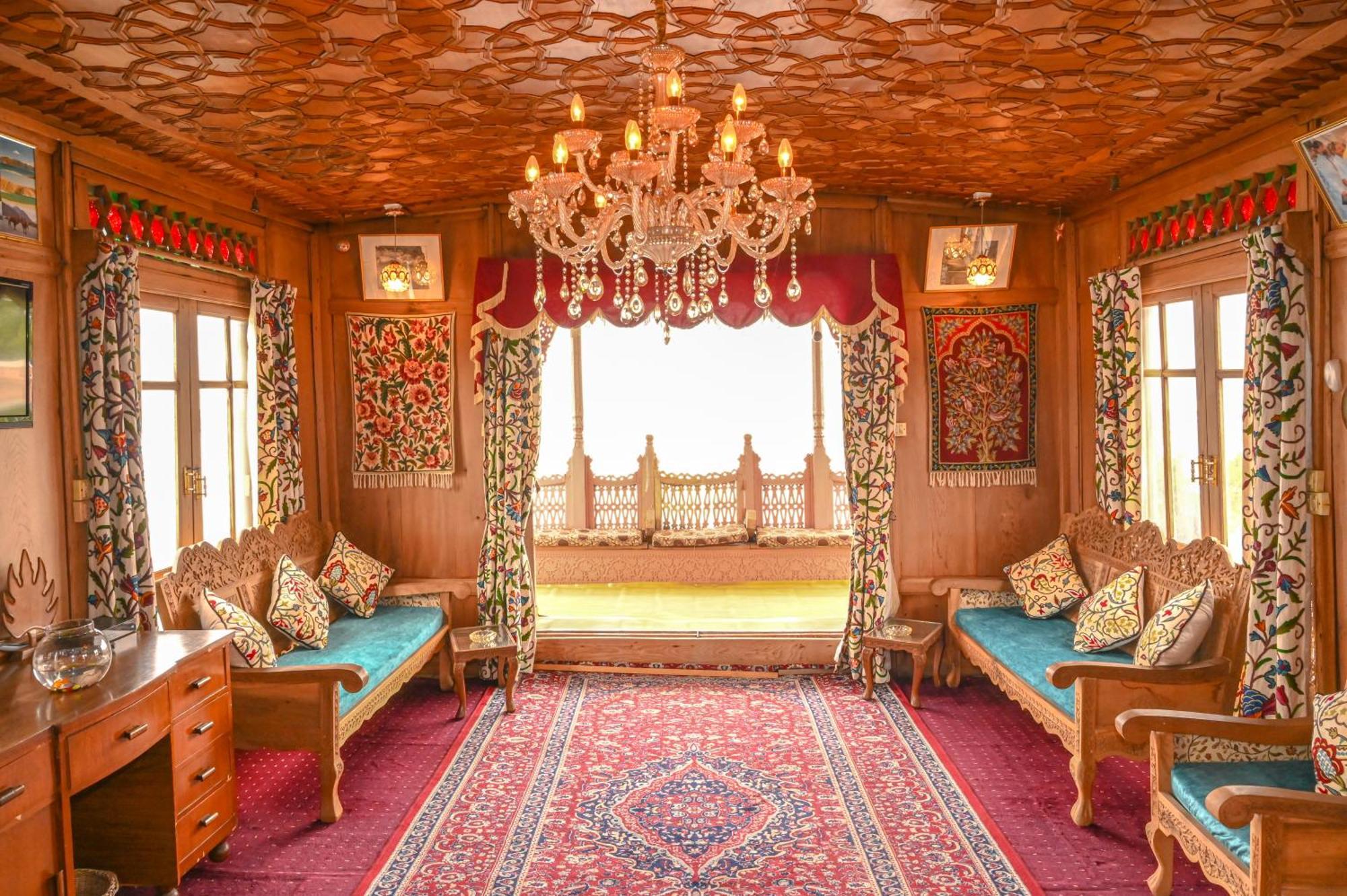 Golden Flower Heritage Houseboat Nagin Bagh Exterior photo